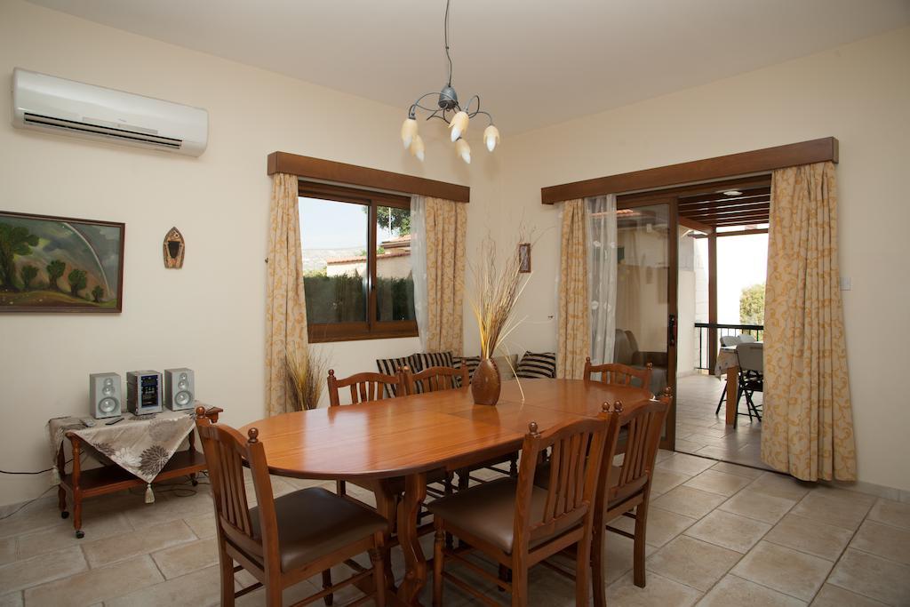 Villa Natasha Coral Bay Exterior foto
