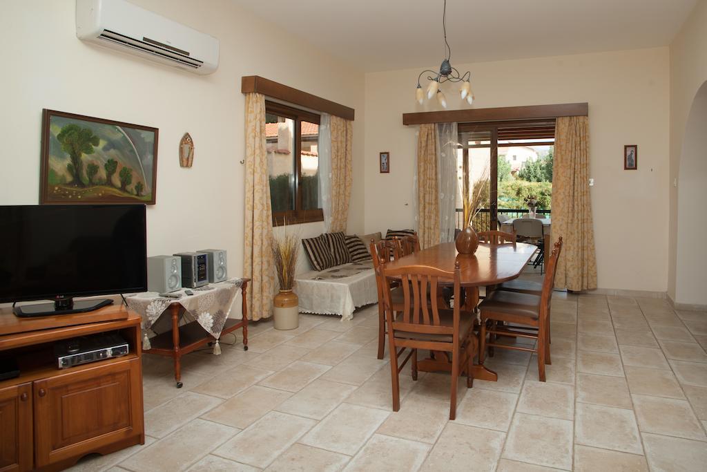 Villa Natasha Coral Bay Quarto foto