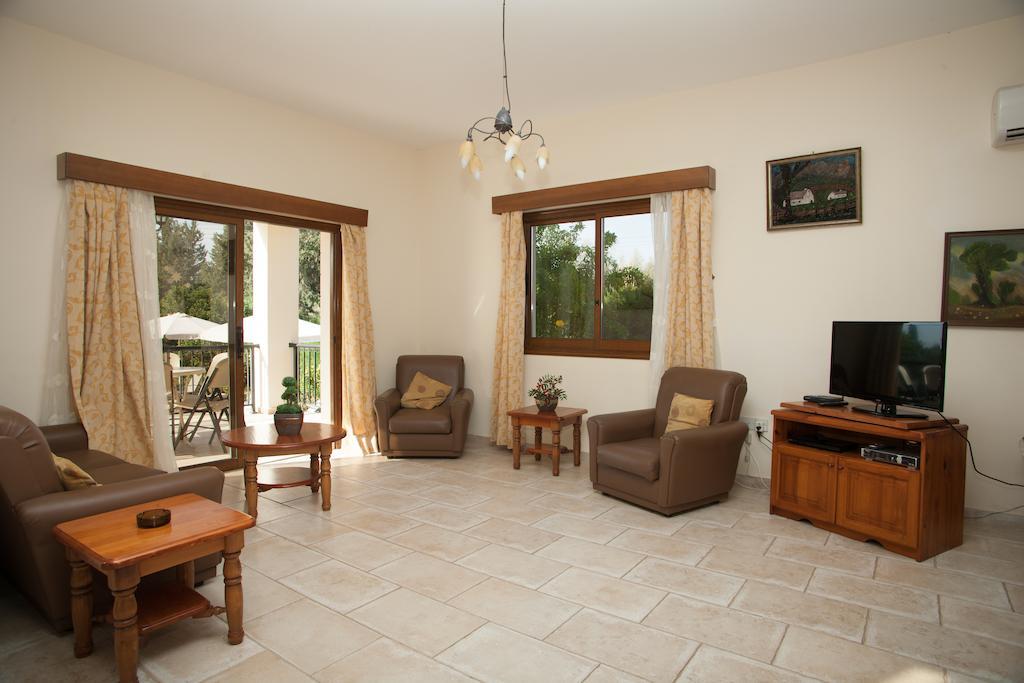 Villa Natasha Coral Bay Exterior foto